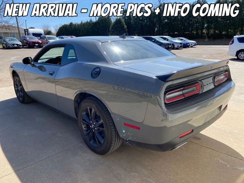 Used 2023 Dodge Challenger SXT w/ Blacktop Package image 6