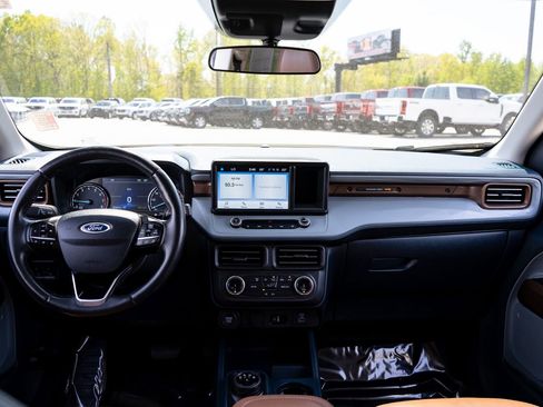 Used 2022 Ford Maverick Lariat w/ Equipment Group 500A Standard AWD/4WD image 19