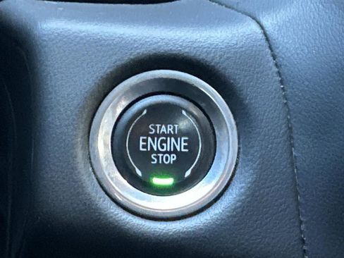 Used 2021 GMC Yukon AT4 w/ AT4 Premium Plus Package image 18