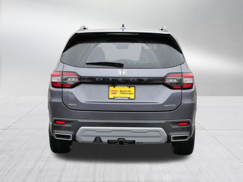 Used 2023 Honda Pilot Touring image 6