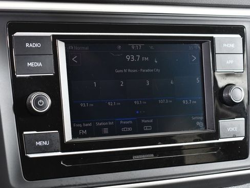 Used 2021 Volkswagen Atlas S image 28