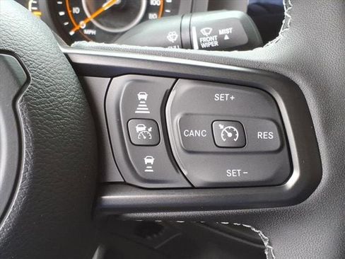 New 2025 Jeep Gladiator Sport AWD/4WD image 19