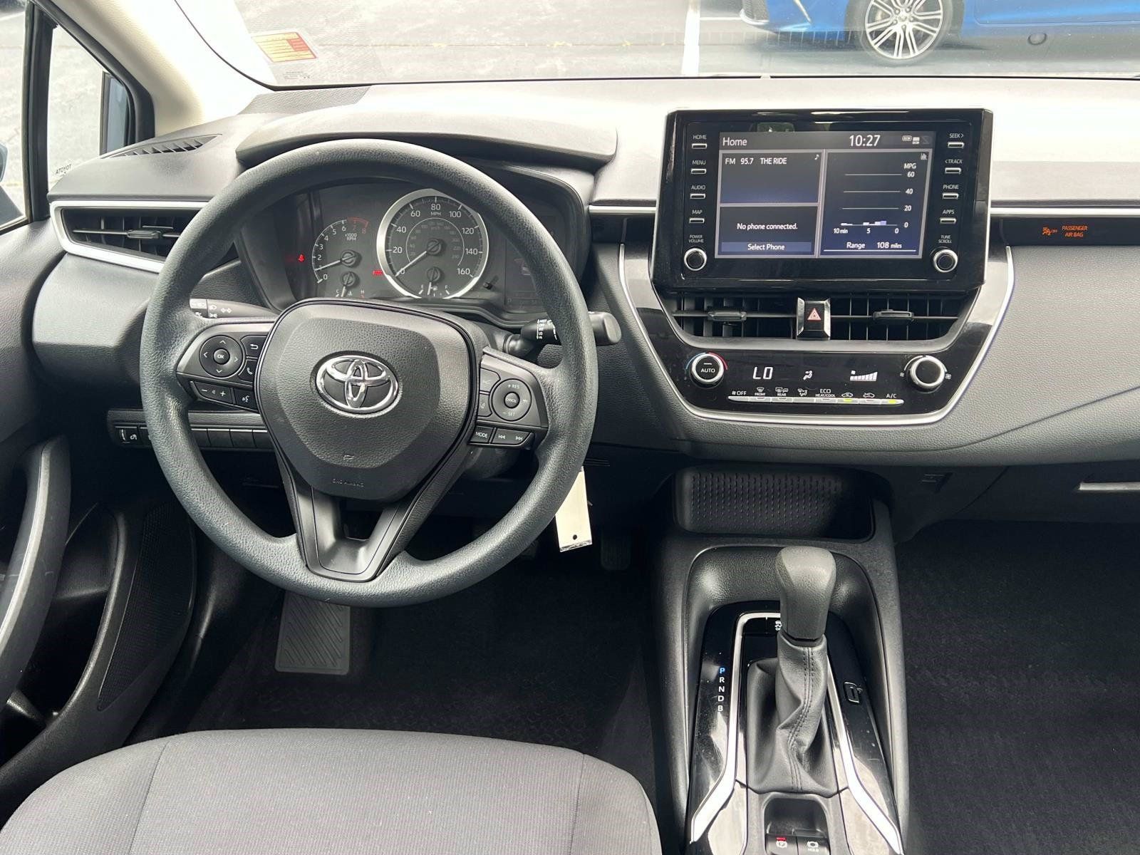 Used 2020 Toyota Corolla LE FWD image 14