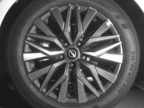 Used 2025 Nissan Altima 2.5 SV image 12