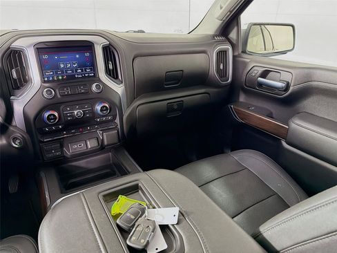 Used 2021 GMC Sierra 1500 SLT w/ SLT Convenience Package AWD/4WD image 26