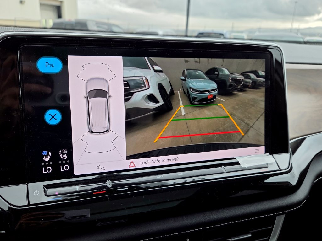 Certified 2026 Volkswagen Atlas SE FWD image 24