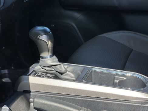 Used 2019 Toyota Tacoma Limited image 13