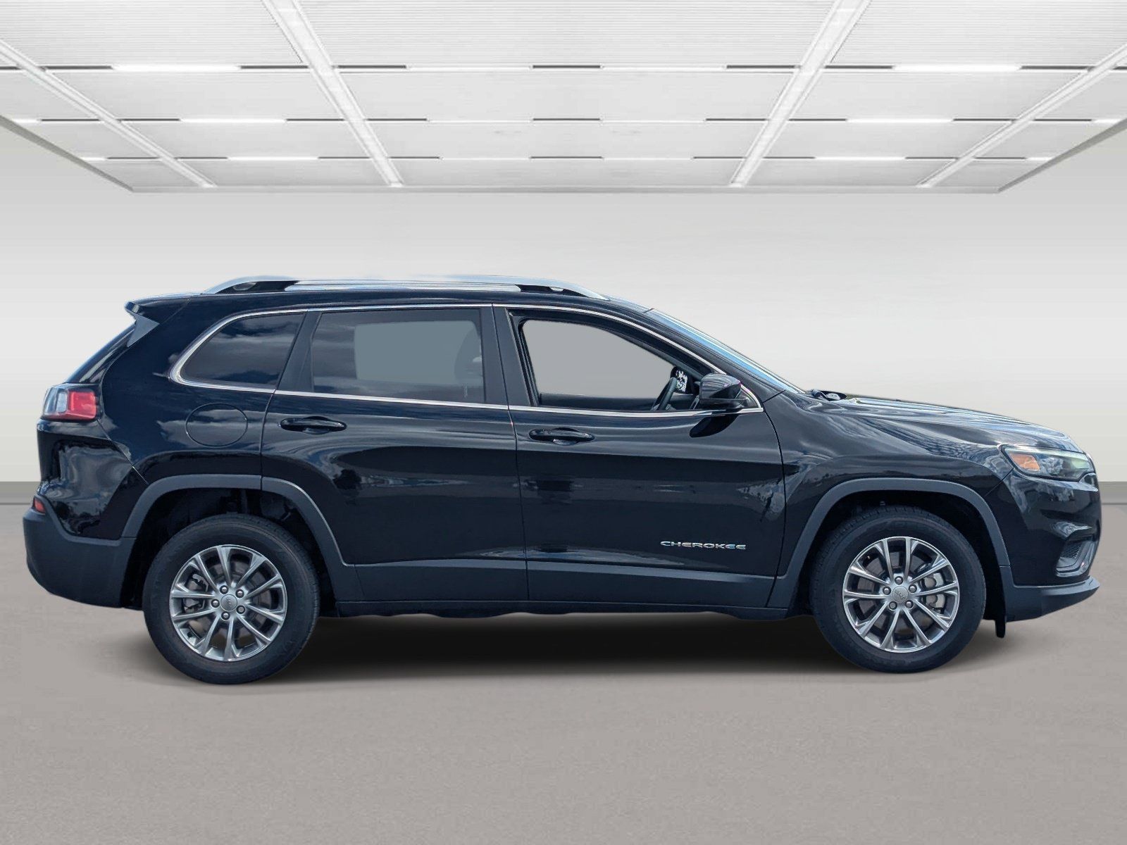 Used 2020 Jeep Cherokee Latitude Lux w/ Comfort/Convenience Group FWD image 6