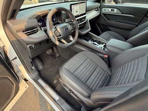 New 2026 Ford Explorer ST-Line AWD/4WD image 17