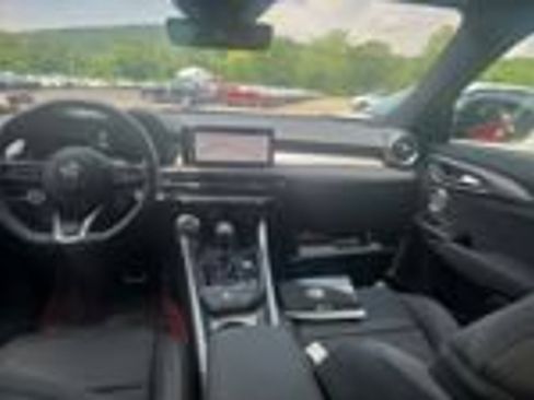 Used 2024 Alfa Romeo Tonale Veloce AWD/4WD image 11