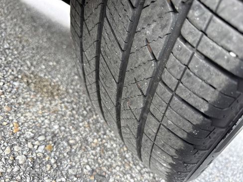 Used 2023 Honda Pilot Touring image 9