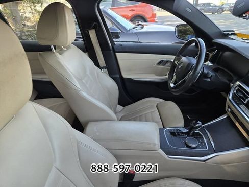 Used 2019 BMW 330i Sedan w/ Premium Package RWD image 11