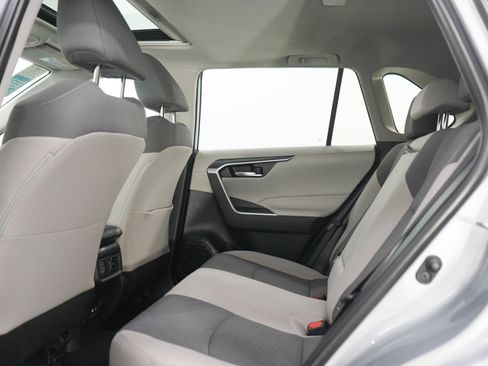 Used 2025 Toyota RAV4 XLE w/ Convenience Package AWD/4WD image 18