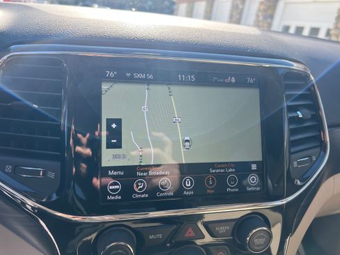 Used 2022 Jeep Grand Cherokee Laredo E w/ Security & Convenience Group image 16