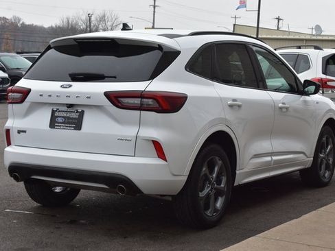 Used 2023 Ford Escape ST-Line image 6