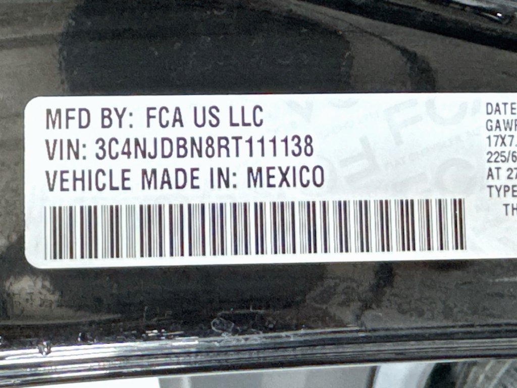 Used 2024 Jeep Compass Latitude AWD/4WD image 31