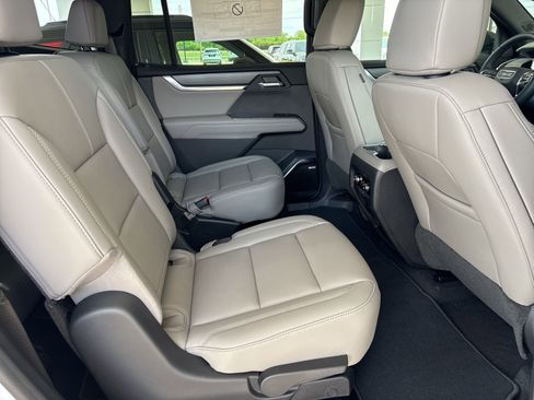 New 2026 GMC Acadia Elevation image 22