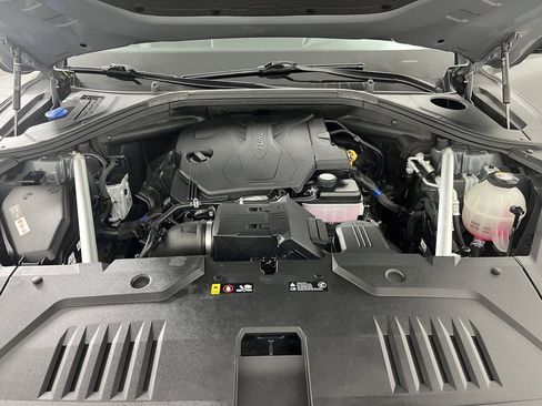 Used 2025 Genesis GV70 2.5T image 21