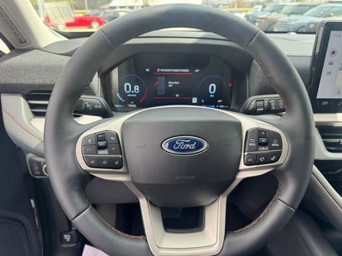 Used 2026 Ford Explorer Active image 15