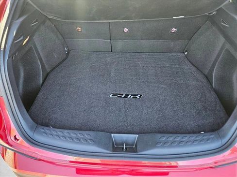 Used 2021 Toyota C-HR XLE image 6