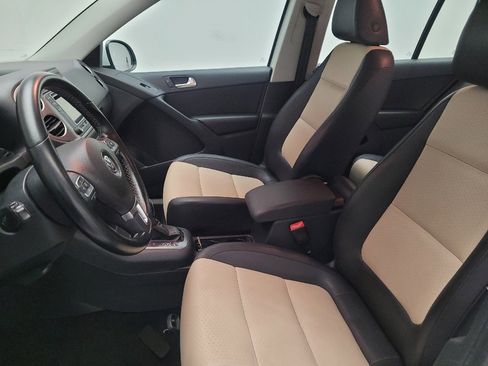 Used 2016 Volkswagen Tiguan S FWD image 17