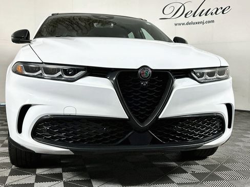 Used 2024 Alfa Romeo Tonale Veloce w/ Active Assist Package AWD/4WD image 31