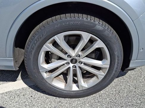 Certified 2025 Audi Q7 3.0T Premium Plus AWD/4WD image 8