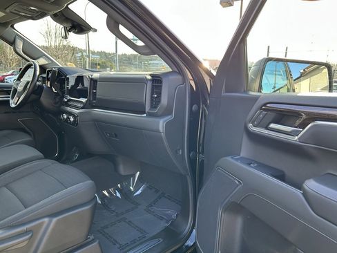 Used 2022 GMC Sierra 1500 Elevation image 15