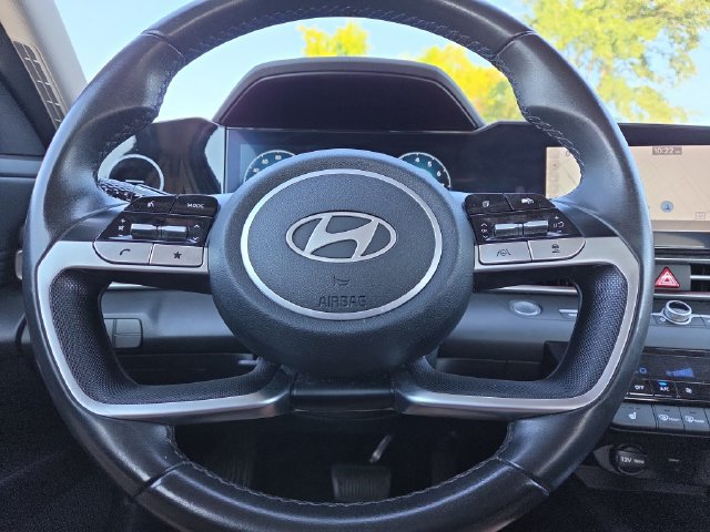 Certified 2024 Hyundai Elantra Limited FWD image 18