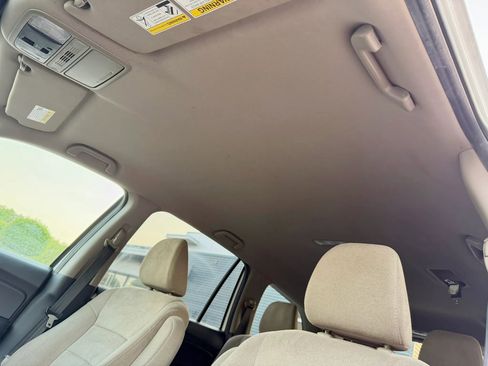 Used 2021 Honda Pilot EX image 41