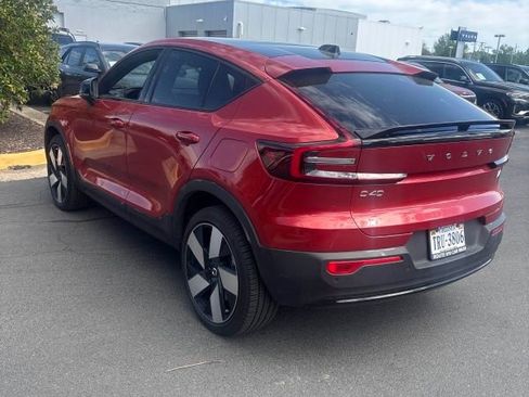 Used 2023 Volvo C40 P8 Recharge Ultimate image 2