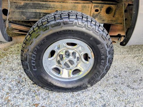 Used 2006 GMC Sierra 2500 SLE RWD image 14