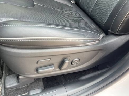 Used 2023 Hyundai Santa Fe Limited AWD/4WD image 10