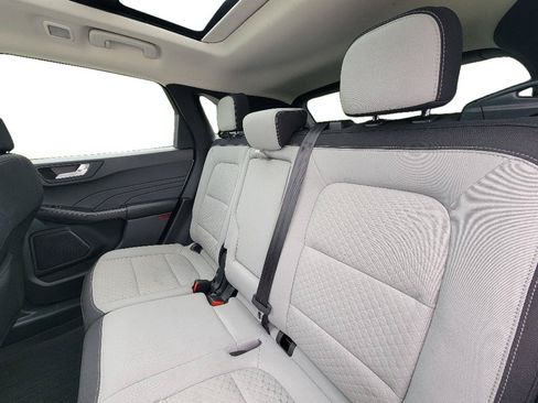 Used 2023 Ford Escape Active w/ Tech Pack #2 AWD/4WD image 26