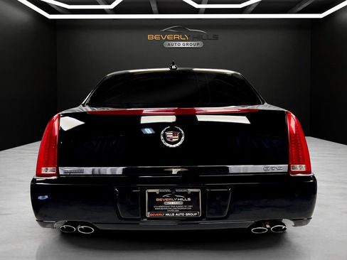 Used 2011 Cadillac DTS Platinum image 4