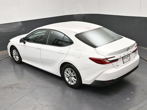 Used 2025 Toyota Camry LE FWD image 22