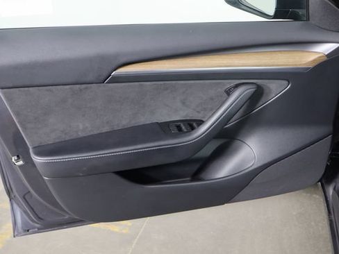 Used 2023 Tesla Model 3 Standard Range RWD image 17