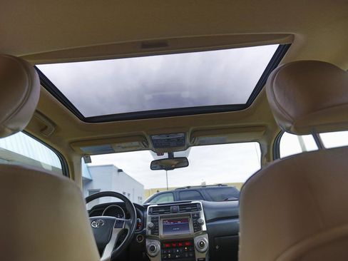Used 2013 Toyota 4Runner Limited AWD/4WD image 13