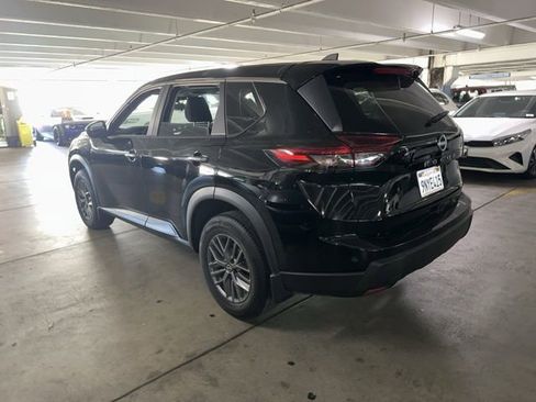 Used 2024 Nissan Rogue S image 28