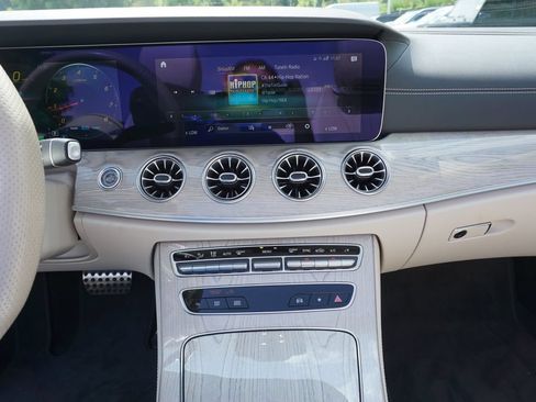 Used 2023 Mercedes-Benz E 450 4MATIC Cabriolet image 19