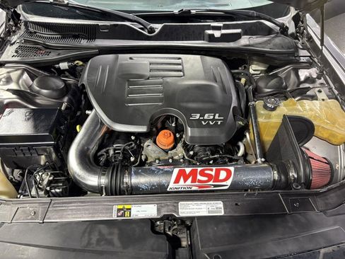 Used 2014 Dodge Challenger SXT Plus RWD image 39
