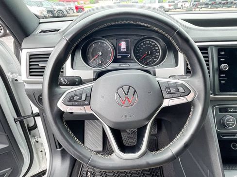 Used 2021 Volkswagen Atlas Cross Sport SE FWD image 11