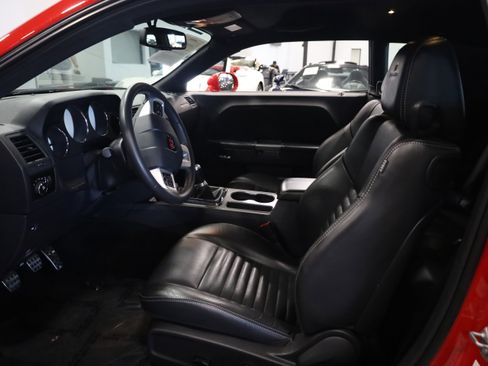 Used 2014 Dodge Challenger R/T Plus image 16
