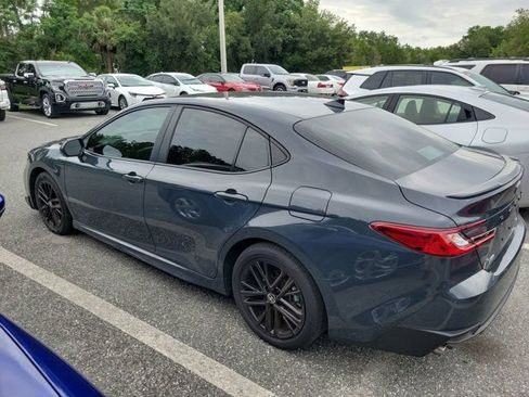 Used 2025 Toyota Camry SE FWD image 7
