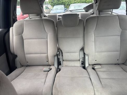 Used 2011 Honda Odyssey EX image 17