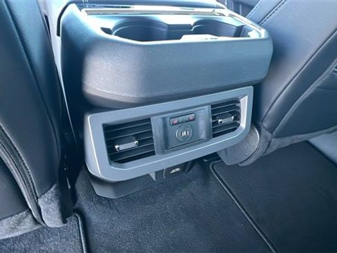 New 2025 Ford F250 Lariat w/ FX4 Off-Road Package image 17