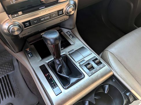 Used 2019 Lexus GX 460 Premium AWD/4WD image 22