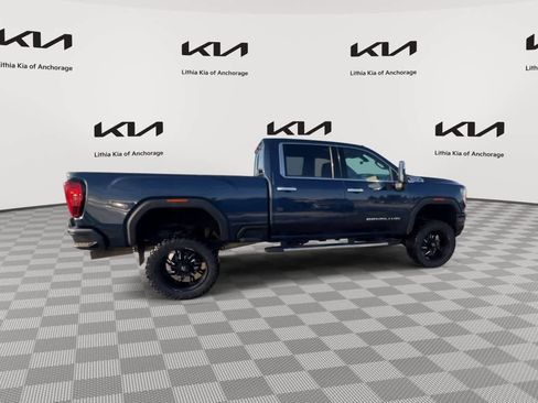 Used 2021 GMC Sierra 2500 Denali w/ Denali Ultimate Package AWD/4WD image 2