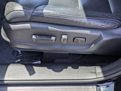 Used 2016 Honda CR-V Touring image 17