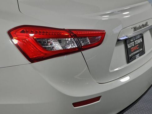 Used 2015 Maserati Ghibli RWD image 31